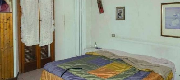 Apartamento de 2 dormitorios en Carnago, Italy No. 99361 4