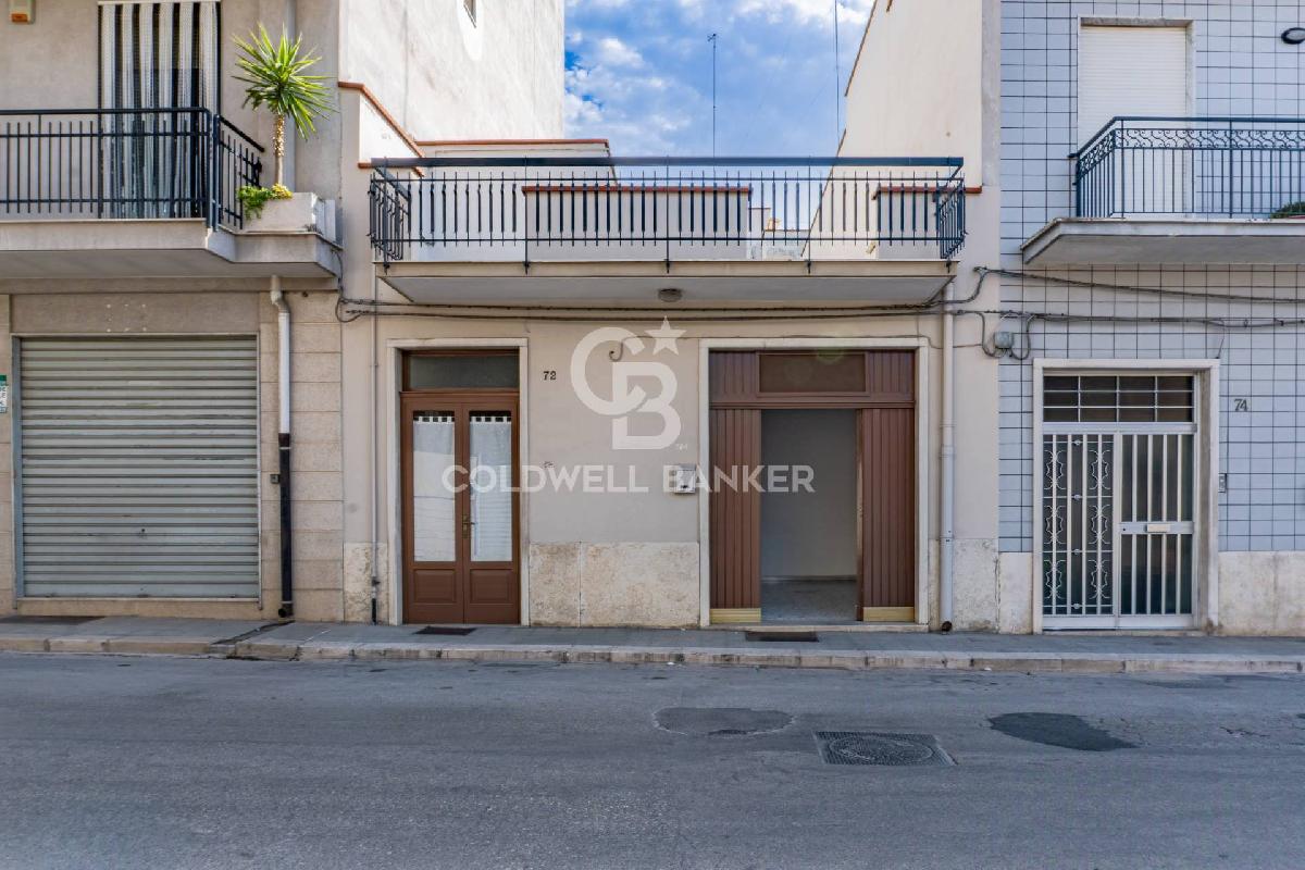 Villa de 2 dormitorios en Andria, Italy No. 300264