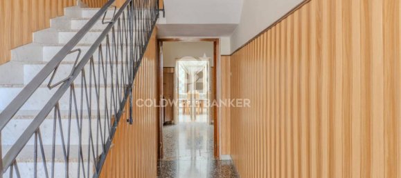 Villa de 2 dormitorios en Andria, Italy No. 300264 8