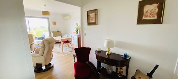 2 bedrooms Apartment in Nogent-sur-Marne, France No. 182775 8