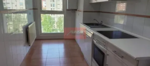 Apartamento de 3 dormitorios en Orense, Spain No. 140478 23