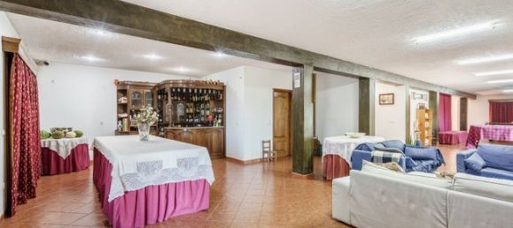 5 bedrooms House in Vilarinho das Cambas, Portugal No. 181299 6