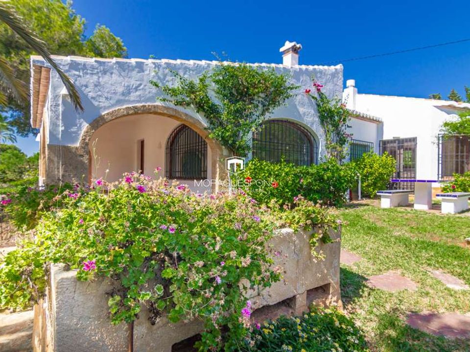 3 bedrooms Villa in Alicante, Spain No. 195767