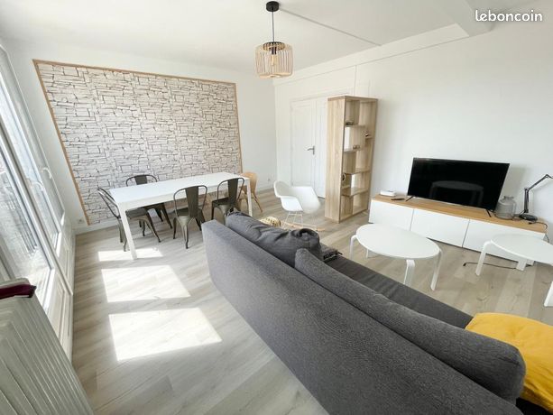 3 bedrooms Apartment in Le Mans, France No. 308329