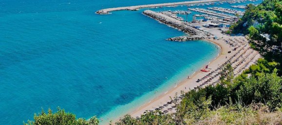 Apartamento de 2 habitaciónes en Numana, Italy No. 300318 26