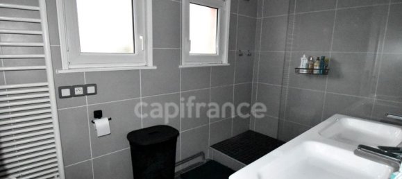 4 bedrooms House in Neuville-en-Ferrain, France No. 216560 8