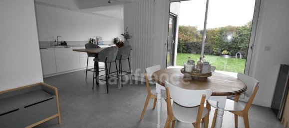 4 bedrooms House in Neuville-en-Ferrain, France No. 216560 4