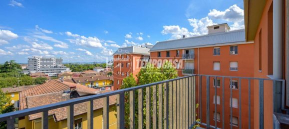 2 bedrooms Apartment in Carpi, Italy No. 352609 3