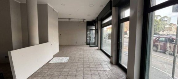 111m² Commercial property in Moncalieri, Italy No. 326557 11
