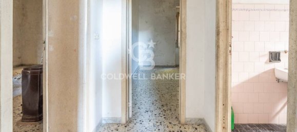 Вилла с 2 спальнями в Арадео, Италия № 165701 7