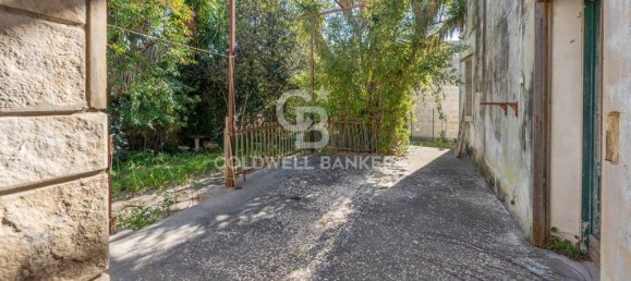 Вилла с 2 спальнями в Арадео, Италия № 165701 21