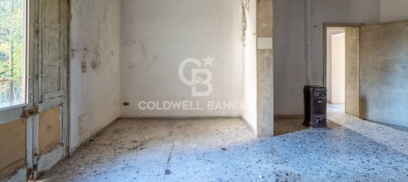 Вилла с 2 спальнями в Арадео, Италия № 165701 17