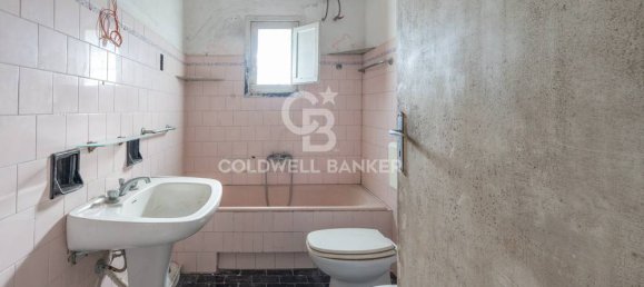 Вилла с 2 спальнями в Арадео, Италия № 165701 8