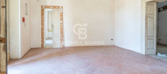 Вилла с 2 спальнями в Арадео, Италия № 165701 10