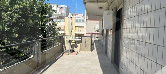 Apartamento de 2 divisões em Bari, Italy N.º 21664 7