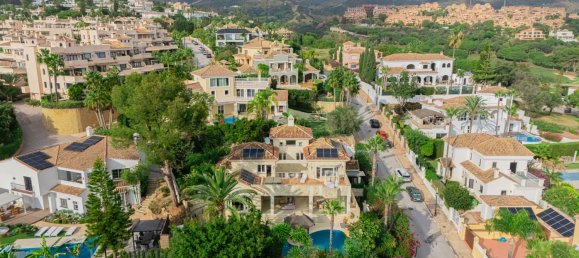 6 bedrooms Villa in Marbella, Spain No. 68013 25