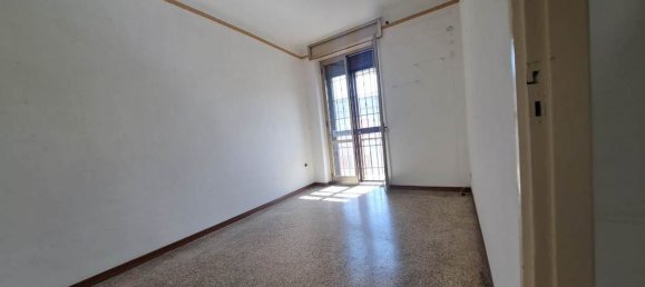 3 rooms Apartment in Taranto, Italy No. 306466 11