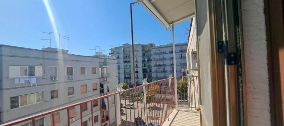 3 rooms Apartment in Taranto, Italy No. 306466 16