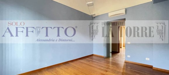 5 rooms Office in Alessandria, Italy No. 290061 6