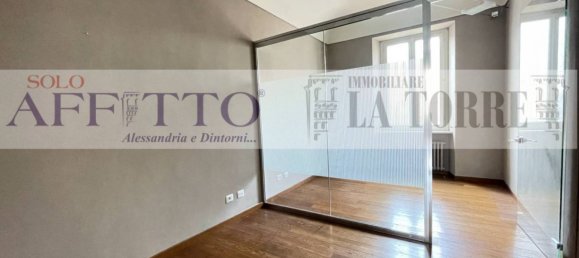 5 rooms Office in Alessandria, Italy No. 290061 14