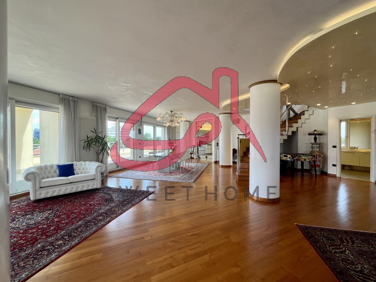 6 rooms Penthouse in Abano Terme, Italy No. 7057