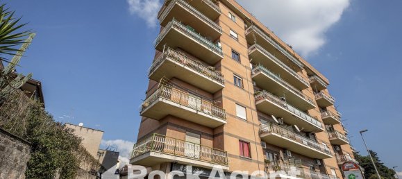 4 rooms Apartment in Tivoli, Italy No. 46766 24