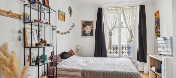 1 bedroom Apartment in Paris, France No. 108160 2