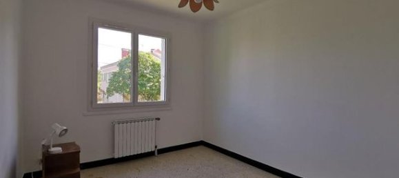 3 bedrooms House in Villeneuve-de-Berg, France No. 308657 8