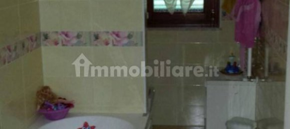 3 bedrooms Apartment in Montemiletto, Italy No. 88355 9