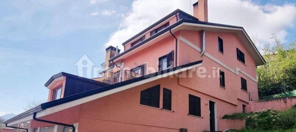 3 bedrooms Apartment in Montemiletto, Italy No. 88355 2