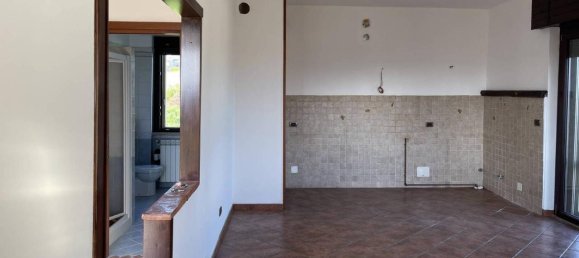 3 rooms Villa in Castana, Italy No. 35904 25
