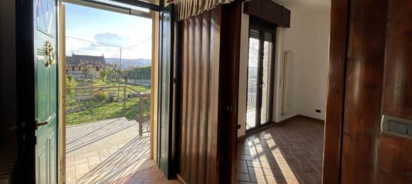 3 rooms Villa in Castana, Italy No. 35904 24