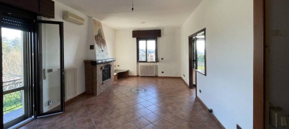 3 rooms Villa in Castana, Italy No. 35904 44