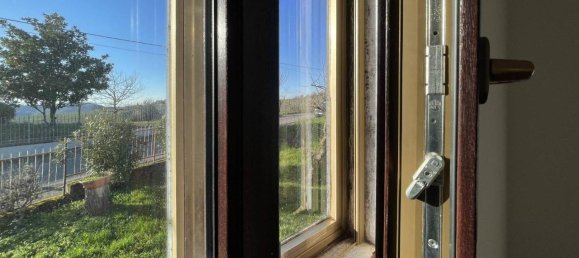 3 rooms Villa in Castana, Italy No. 35904 16