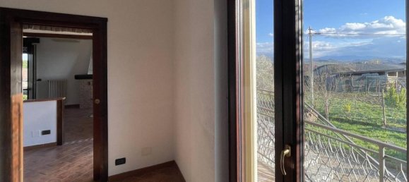 3 rooms Villa in Castana, Italy No. 35904 5