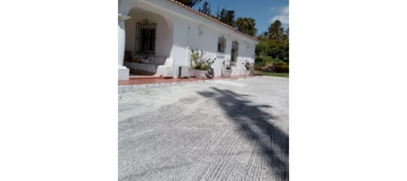 5 bedrooms House in Estepona, Spain No. 30074 8