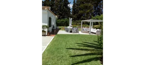 5 bedrooms House in Estepona, Spain No. 30074 4