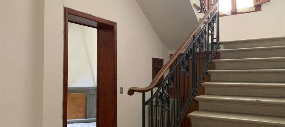 3 bedrooms Villa in Pistoia, Italy No. 67042 11