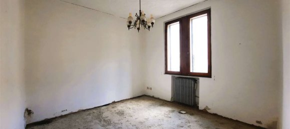 3 bedrooms Villa in Pistoia, Italy No. 67042 5