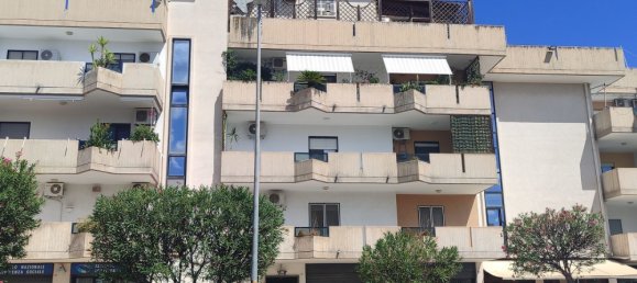 4 Schlafzimmer Wohnung in Bari, Italy, Nr. 315917 23