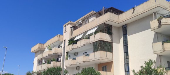 4 Schlafzimmer Wohnung in Bari, Italy, Nr. 315917 24