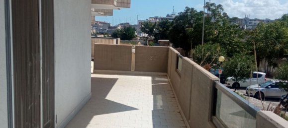 4 Schlafzimmer Wohnung in Bari, Italy, Nr. 315917 5