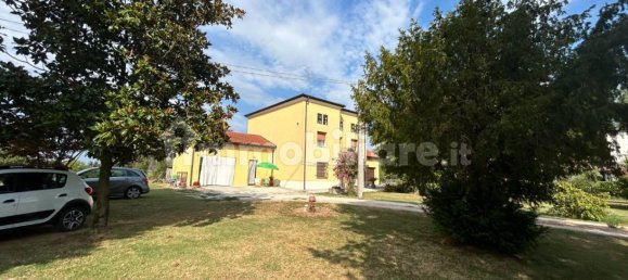 5 غرف نوم فيلا في Quistello, Italy رقم 360276 48