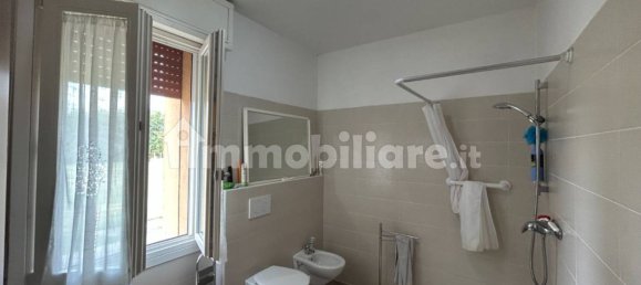 5 غرف نوم فيلا في Quistello, Italy رقم 360276 37