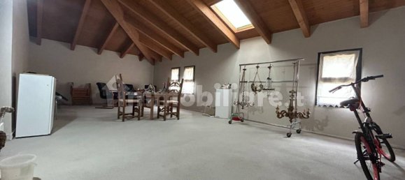 5 غرف نوم فيلا في Quistello, Italy رقم 360276 30