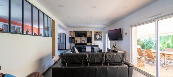 5 Schlafzimmer Haus in Veigne, France, Nr. 69012 4