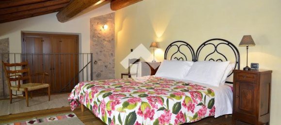 13 bedrooms House in Monzambano, Italy No. 156532 9