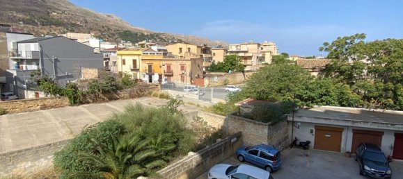 5 rooms Apartment in Palermo, Italy No. 88329 6