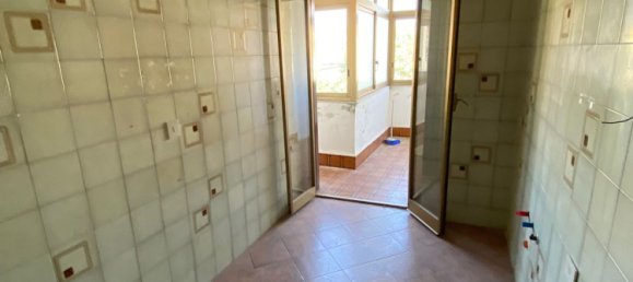 5 rooms Apartment in Palermo, Italy No. 88329 5