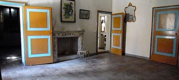 Дом с 6 комнатами в Кориано, Италия № 211455 2